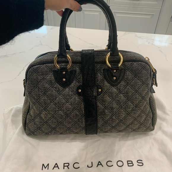 MARC JACOB Vintage runway bag early 2000’s leather w/ heavy gold chain accent - Picture 3 of 12